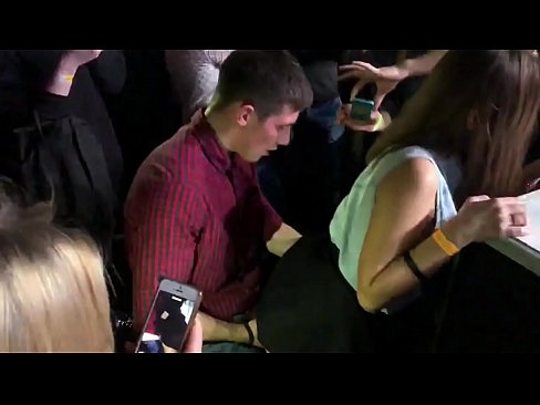 ❤️ Tena firaisana ara-nofo ao amin'ny boîte de nuit rosiana. Tovovavy Rosiana 18 taona tao amin'ny anus sy fivaviana nijangajanga tao amin'ny trano fandihizana Super vetaveta amin'ny mg.eviewporn-com.ru ﹏